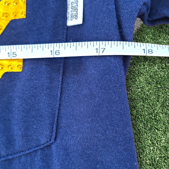 Victoria's Secret PINK West Virginia Oversized Pocket Tee Size Small - Picture 3 of 4